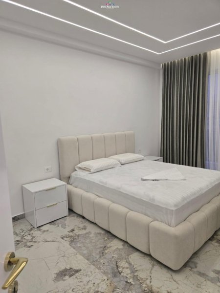 Tirane, jepet me qera apartament 1+1 Kati 5, 76 m² 500 € (paskuqan)