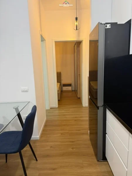 Tirane, jepet me qera apartament 1+1+Ballkon Kati 4, 55 m² 500 € (pasho hysa)