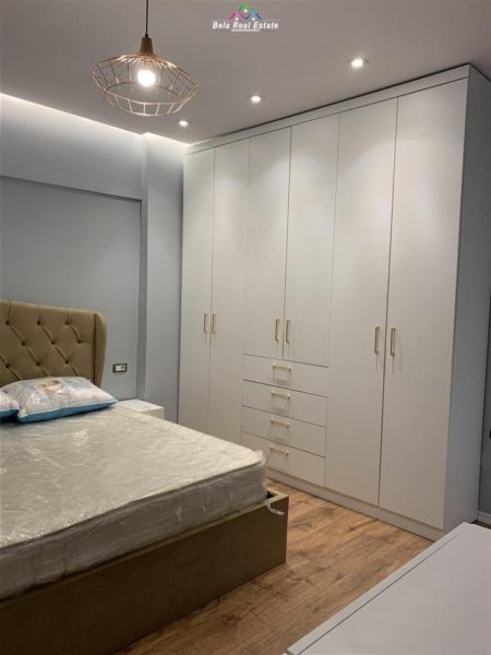 Tirane, jepet me qera apartament 2+1 Kati 3, 70 m² 700 € (don bosko)
