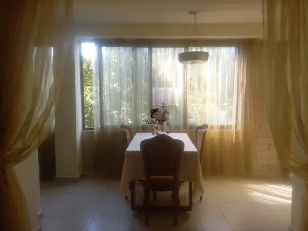 Tirane, jepet me qera apartament 2+1 Kati 2, 80 m² 650 € (21 DHJETORI)