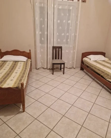 Shqiperi, jepet me qera shtepi 3+1 Kati 3, 450 € (Astir)