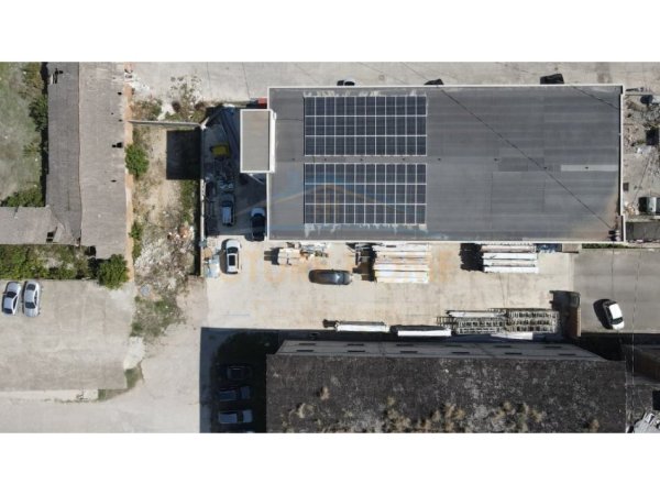 Durres, shitet ambjent biznesi Kati 3, 880 m² 680.000 € (Shkozet)