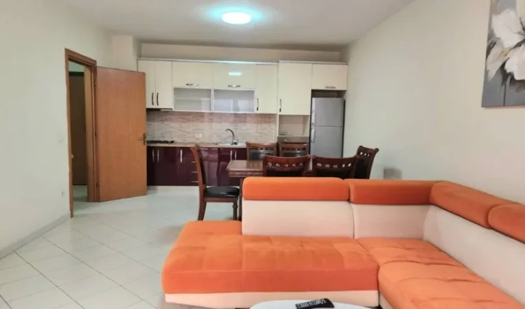 Tirane, jepet me qera apartament 2+1 Kati 4, 110 m² 500 € (Astir)