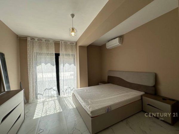 Tirane, jepet me qera apartament 3+1+Aneks+Ballkon Kati 6, 330 m² 1.300 € (Rezidenca Kodra e Diellit 2)