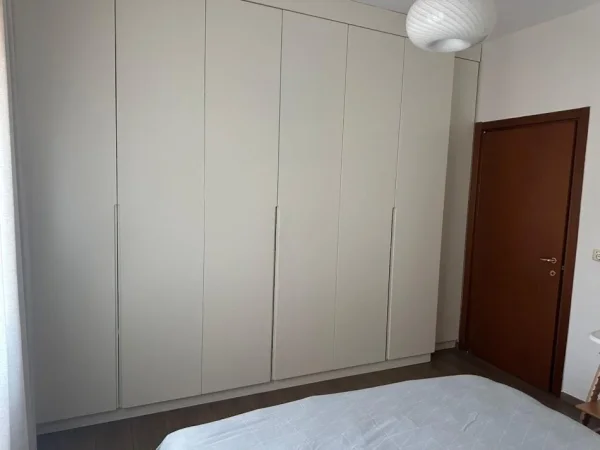 Tirane, jepet me qera apartament 2+1 , 90 m² 750 € (Him Kolli, Myslym Shyri)