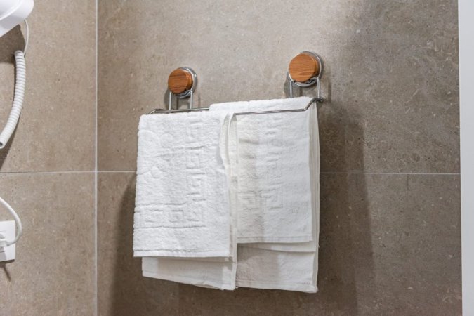 Tirane, jepet me qera apartament 1+1+Ballkon Kati 6, 78 m² 1.000 € (Rruga Kavajes)