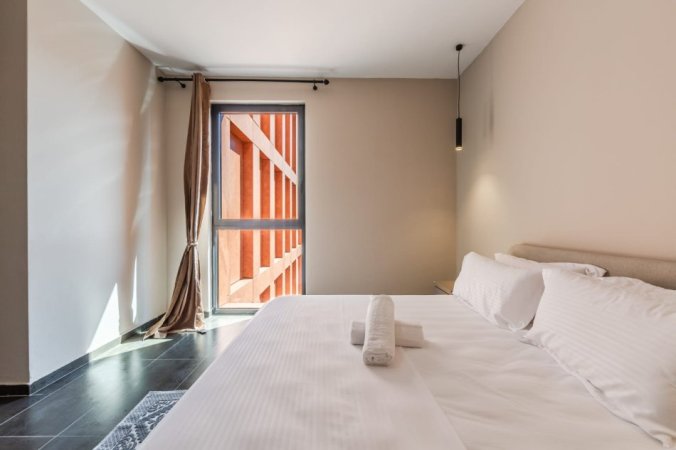 Tirane, jepet me qera apartament 1+1+Ballkon Kati 6, 78 m² 1.000 € (Rruga Kavajes)