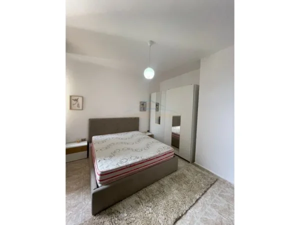 Tirane, jepet me qera apartament 1+1 Kati 6, 65 m² 550 € (Zogu i Zi)