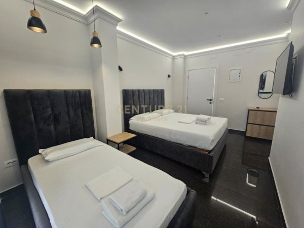 Tirane, jepet me qera apartament 2+1 , 102 m² 1.000 € (RRUGA SIRI KODRA)