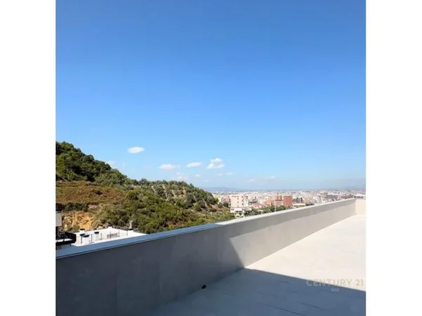 Tirane, jepet me qera apartament 3+1+Aneks+Ballkon Kati 6, 330 m² 1.300 € (Kodra e Diellit 2)