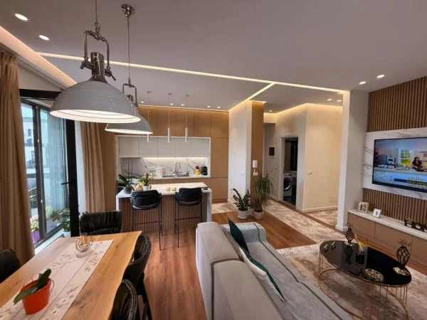 Tirane, shitet apartament 2+1 Kati 8, 132 m² 345.000 € (Brryl, Shkolla e Kuqe)