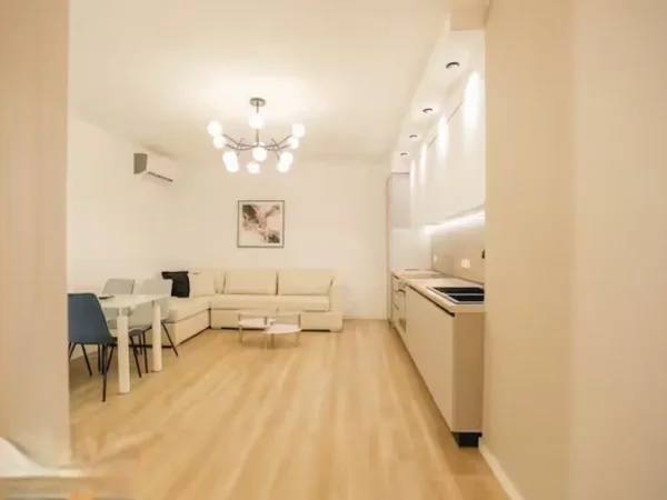 Tirane, jepet me qera apartament 2+1 Kati 2, 85 m² 750 € (Sheshi Willson)