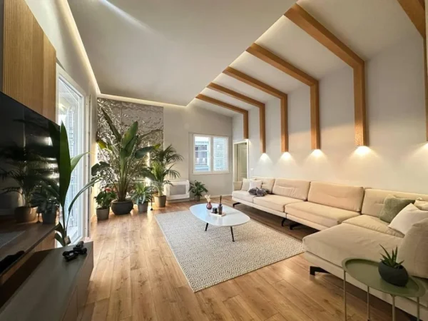 Tirane, shitet apartament 3+1+Aneks+Ballkon Kati 7, 200 m² 440.000 € (Liqeni i thate)