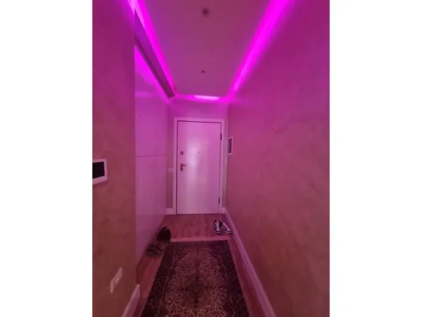 Tirane, jepet me qera apartament 2+1+Ballkon Kati 3, 102 m² 900 € (Astir)