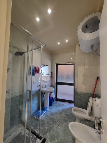 Tirane, shitet apartament 1+1+Ballkon Kati 4, 100.000 € 