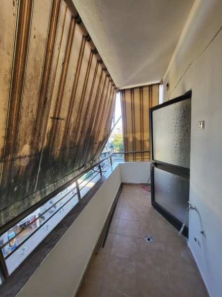 Tirane, shitet apartament 1+1+Ballkon Kati 4, 100.000 € 
