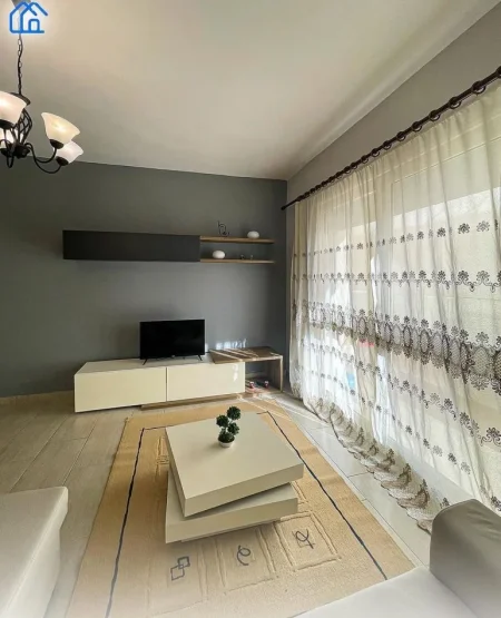 !!Dhene!!Durres, jepet me qera apartament 1+1+Ballkon Kati 5, 80 m² 450 € (Rruga Egnatia, prane Tatimeve)