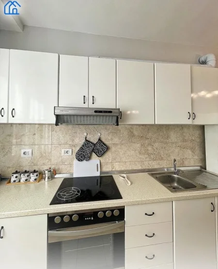 !!Dhene!!Durres, jepet me qera apartament 1+1+Ballkon Kati 5, 80 m² 450 € (Rruga Egnatia, prane Tatimeve)