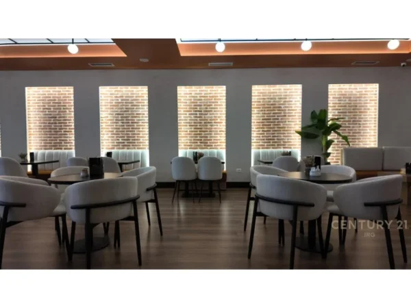 Tirane, shitet bar-kafe Kati 0, 195 m² 500.000 € (Fresk)