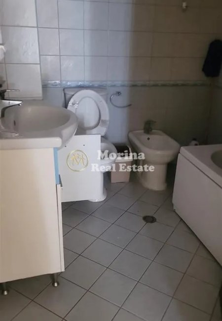 Tirane, jepet me qera apartament 2+1+Ballkon Kati 3, 100 m² 500 € (Astir)