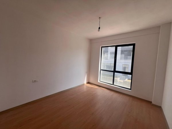 Tirane, jepet me qera apartament 2+1+Ballkon Kati 2, 105 m² 350 € (Rruga 5 Maji)