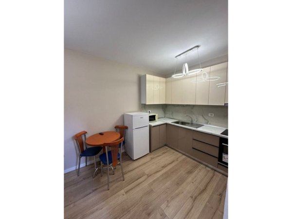 Tirane, shitet apartament 1+1 Kati 2, 68 m² 165.000 € (KOMUNA E PARISIT)