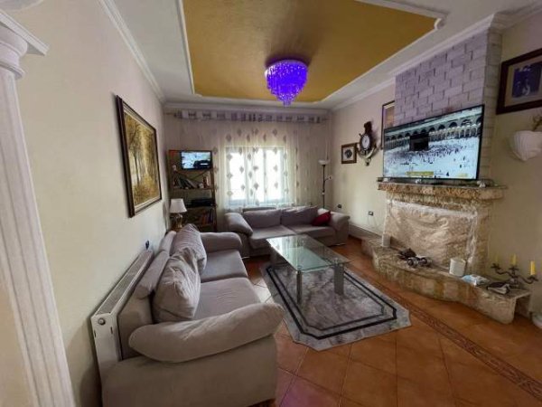 Tirane, jepet me qera apartament 5+1+BLK Kati 3, 380 m² 1.200 Euro (“Rruga e Elbasanit”)