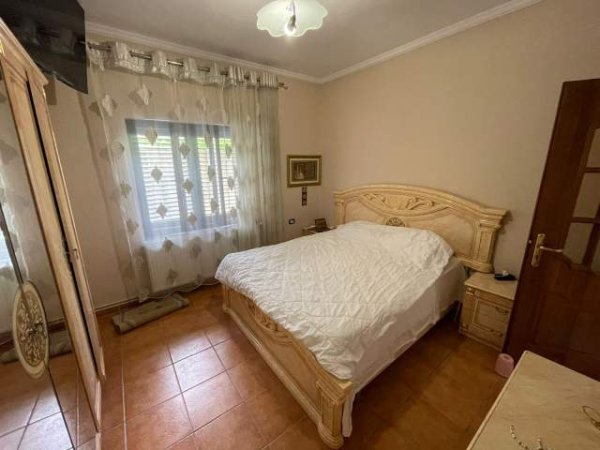Tirane, jepet me qera apartament 5+1+BLK Kati 3, 380 m² 1.200 Euro (“Rruga e Elbasanit”)