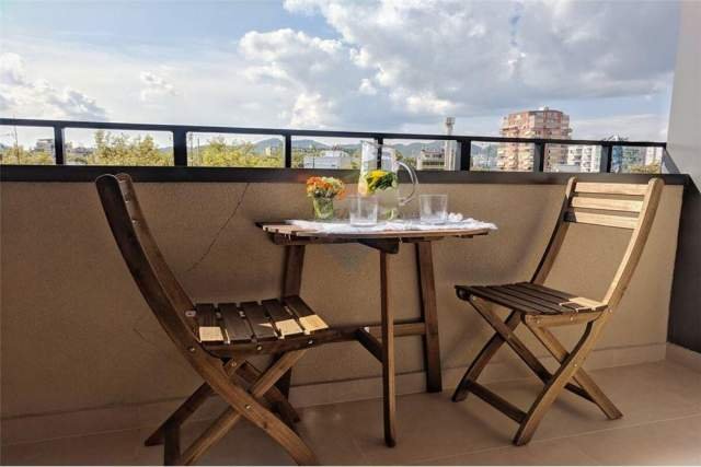 Tirane, jepet me qera apartament 1+1+BLK Kati 6, 78 m² 600 Euro (Myslym Shyri)
