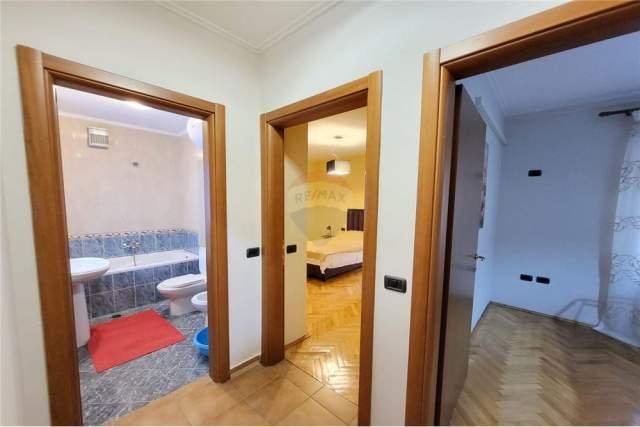 Tirane, shes apartament 2+1+BLK Kati 5, 105 m² 193.000 Euro (prane prokurorise)