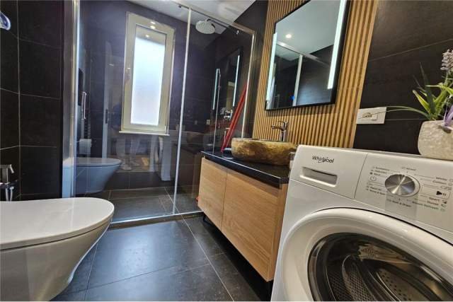 Tirane, jepet me qera apartament 1+1 Kati 2, 50 m² 500 Euro (Rruga e Durresit)