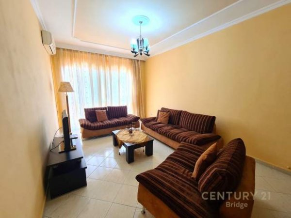 Tirane, jepet me qera apartament 1+1+BLK Kati 3, 75 m² 380 Euro (Kompleksi Vizion+, Don Bosco)