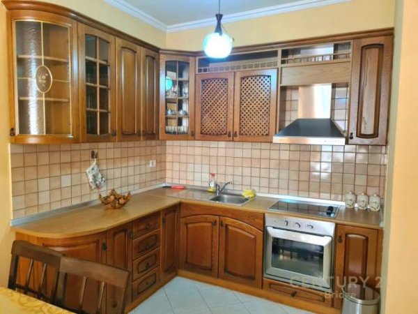 Tirane, jepet me qera apartament 1+1+BLK Kati 3, 75 m² 380 Euro (Kompleksi Vizion+, Don Bosco)