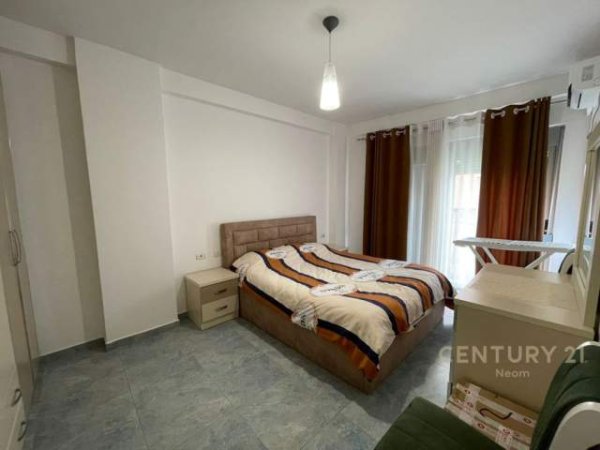 Tirane, jepet me qera apartament 1+1+BLK Kati 3, 67 m² 400 Euro (Liqeni i Thatë)