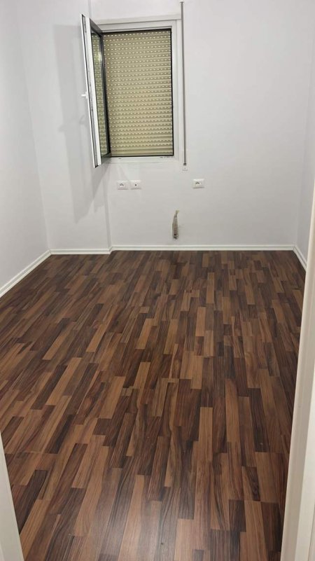 Tirane, jepet me qera apartament 2+1+BLK Kati 2, 90 m² 30.000 Leke (mikel maruli)