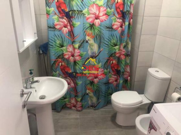 Vlore, jepet me qera apartament 2+1+BLK Kati 5, 1.104 m² 400 Euro (Rruga Cajupi,Vlore)