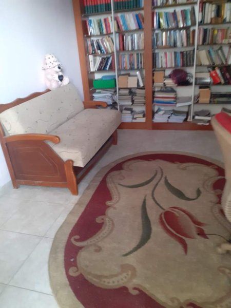 Tirane, jap me qera apartament 3+1 Kati 6, 127 m² 300 Euro (Terminali)