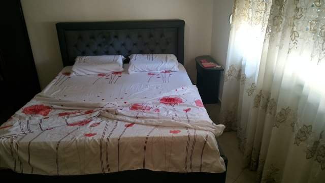 Tirane, jepet me qera apartament 2+1 Kati 4, 90 m² 450 Euro (Shkolla e baletit, Rruga Petro Nini Luarasi.)