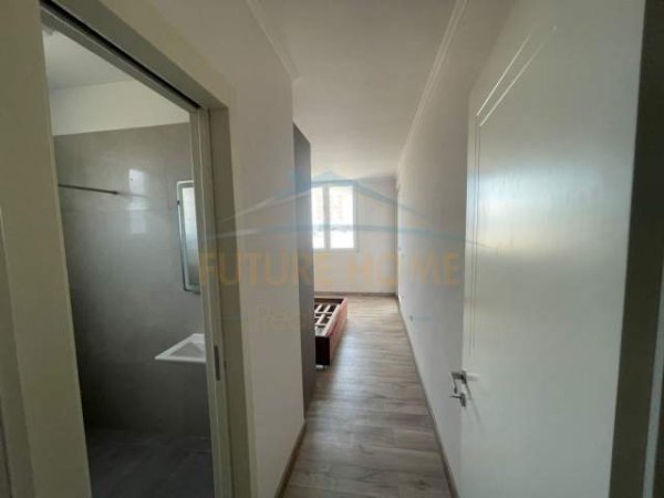 Durres, shitet apartament 2+1+BLK Kati 3, 95 m² 78.000 Euro