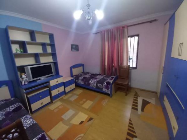 Tirane, jepet me qera apartament 60 m² 35.000 Leke (rruga Androniqi Zego  Antoniu)