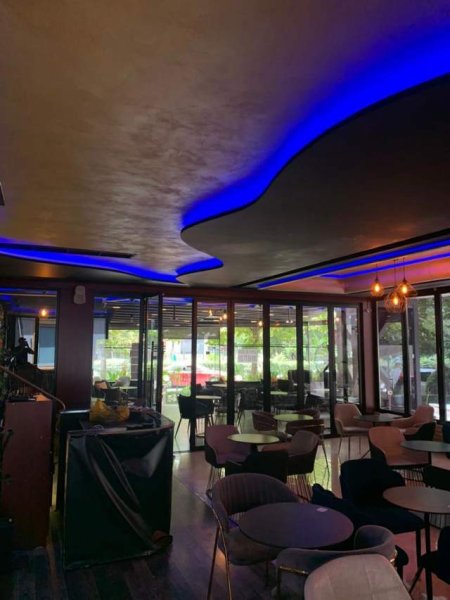 Tirane, jepet me qera bar-kafe Kati 0, 275 m² 3.000 Euro (Inxhinieria e ndertimit)