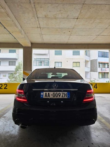 Tirane, shitet makine Mercedes-Benz C class 220 Viti 2012, 11.300 Euro
