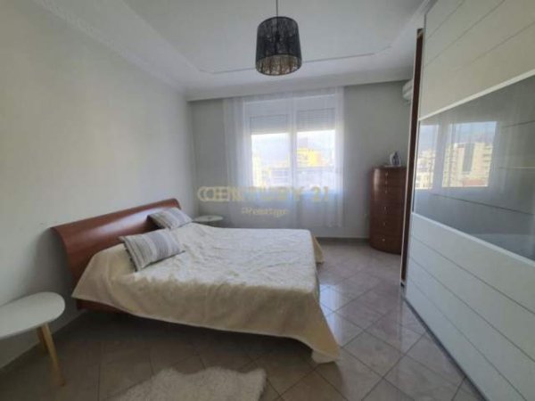 Tirane, jepet me qera apartament Kati 9, 110 m² 600 Euro (Prane Juridikut)