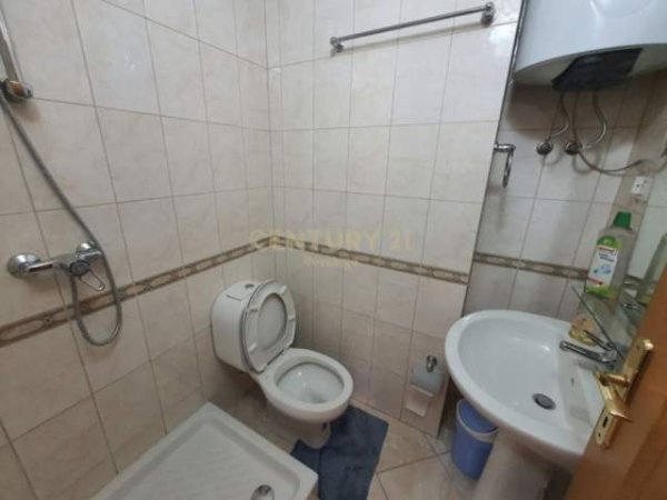Tirane, jepet me qera apartament Kati 9, 110 m² 600 Euro (Prane Juridikut)