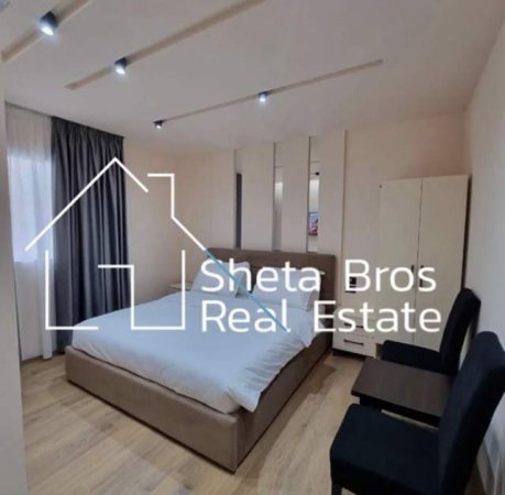 Tirane, jepet me qera hotel Kati 2, 150 m² 2.000 Euro (Rruga Teleferikut)