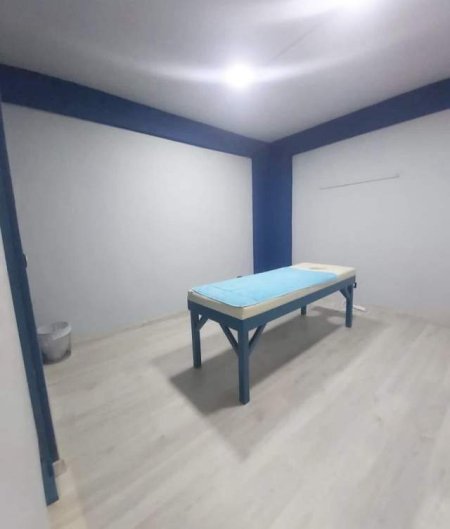 Tirane, shitet ambjent biznesi Kati 1, 115 m² 172.500 Euro (Rruga Durresit)