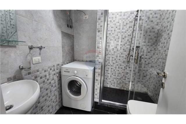 Tirane, jepet me qera apartament 2+1 Kati 5, 100 m² 600 Euro