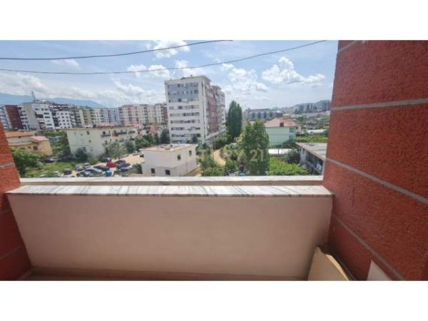 Tirane, jepet me qera apartament 1+1+BLK Kati 3, 68 m² 250 Euro (Unaza e re)