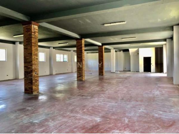 Tirane, jepet me qera ambjent biznesi Kati 0, 2.500 m² 4.000 Euro (Prush - Vaqarr Tirana)