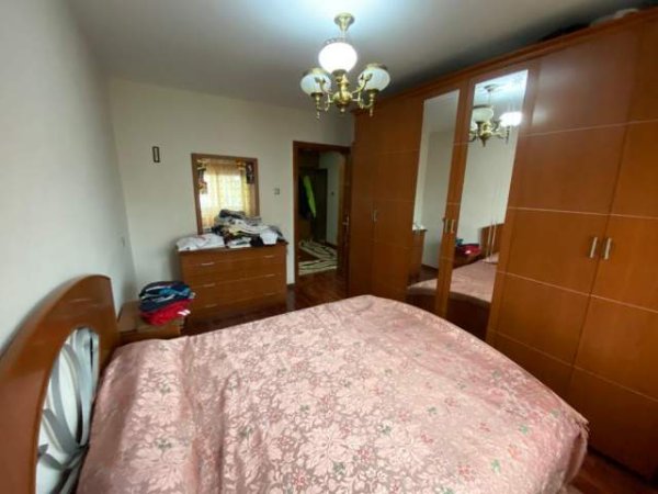 Tirane, jepet me qera apartament 2+1+A+BLK Kati 5, 90 m² 500 Euro (rruga fortuzi)